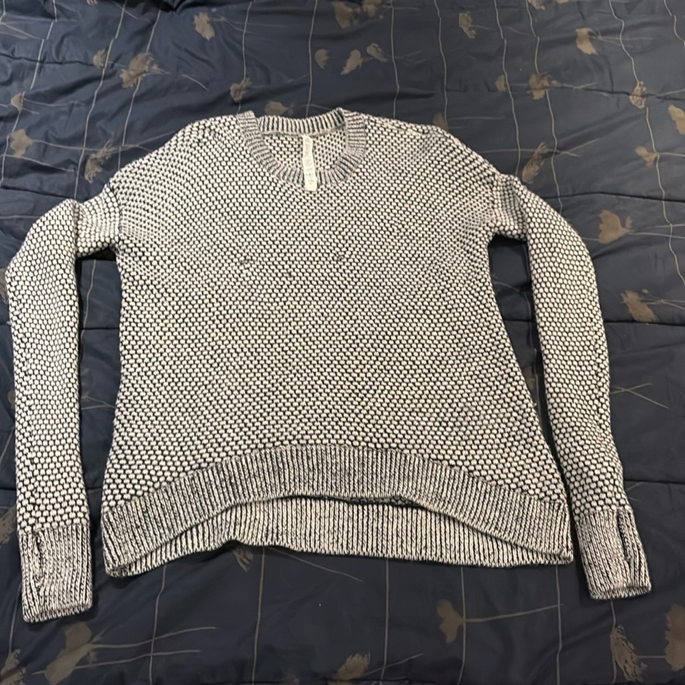 Lululemon Yogi Crew Sweater Inkwell / White - size 8